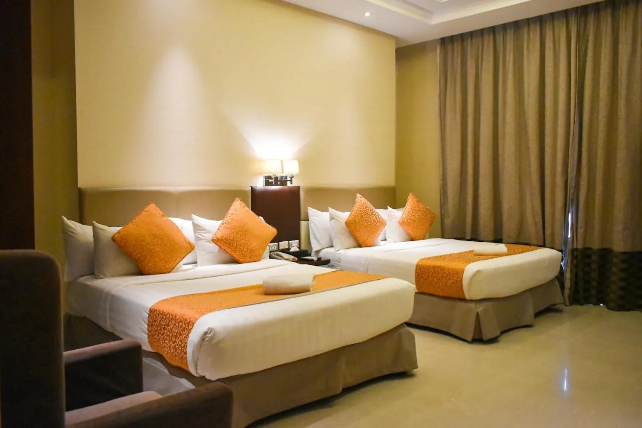 Mg Grand Hotel 오롱가포 4*,  필리핀