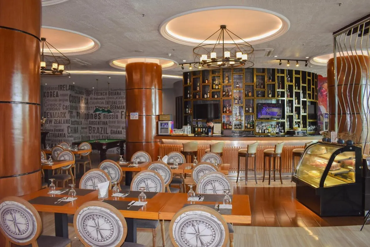 Mg Grand Hotel 오롱가포