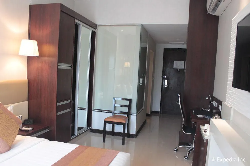 Mg Grand Hotel Olongapo