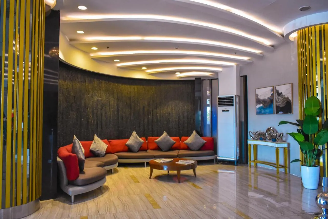 Mg Grand Hotel Olongapo 4*,
