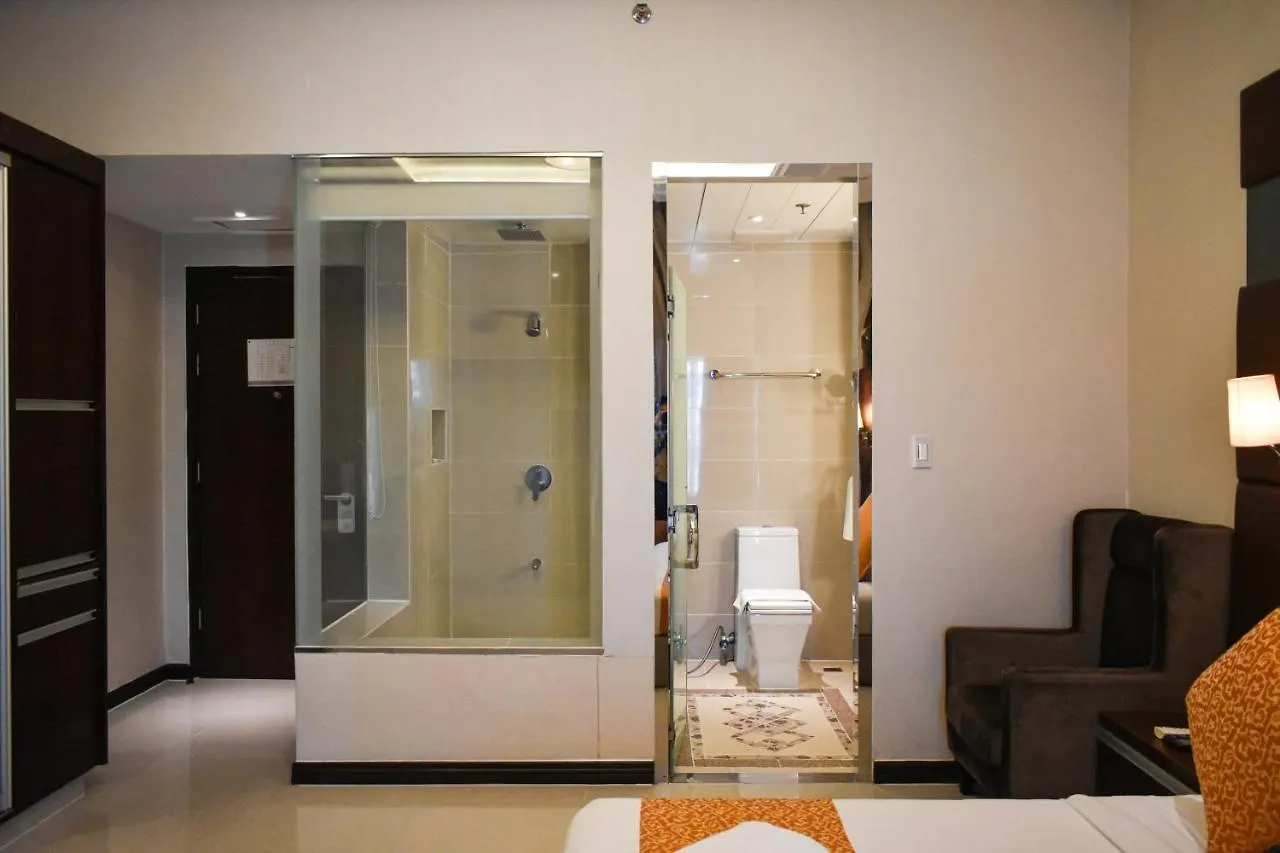 Mg Grand Hotel Olongapo 4*,